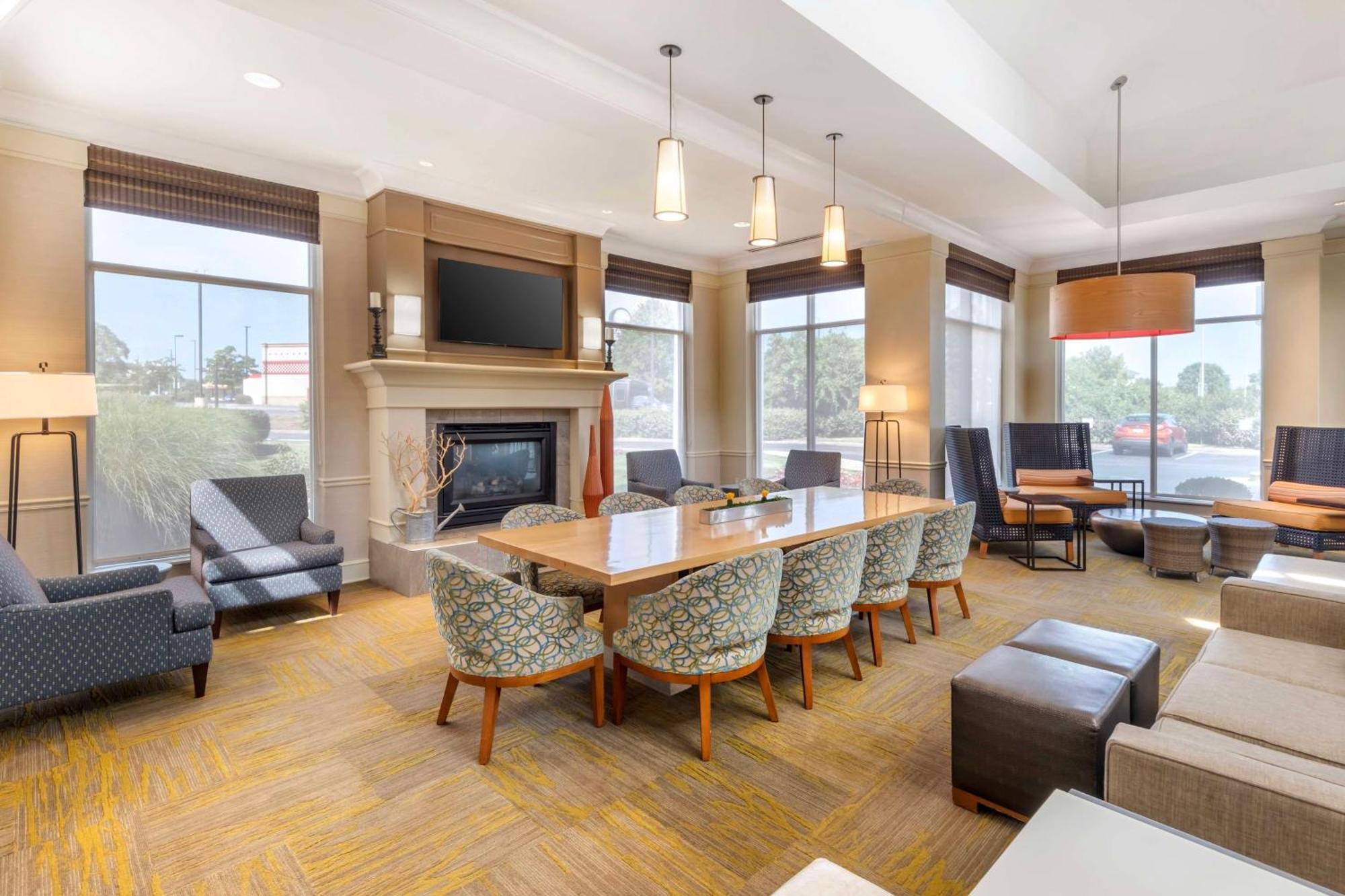 Hilton Garden Inn Лексингтон Экстерьер фото
